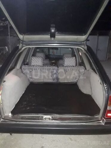 Mercedes E 250 1990, 400,882 km - 2.5 л - Şirvan
