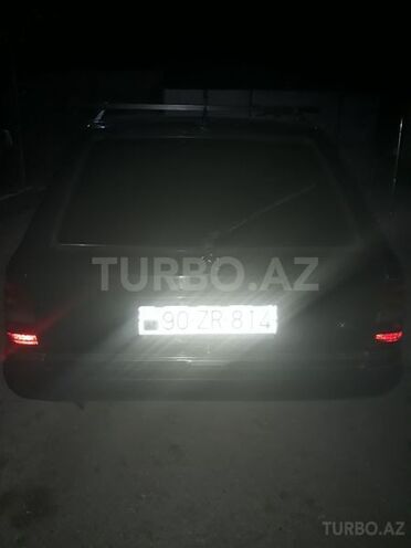 Mercedes E 250 1990, 400,882 km - 2.5 л - Şirvan