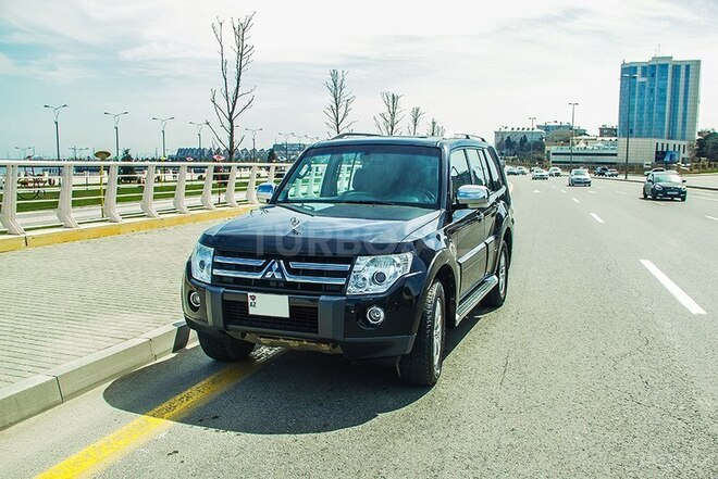 Mitsubishi Pajero 2008, 142,000 km - 3.0 l - Bakı