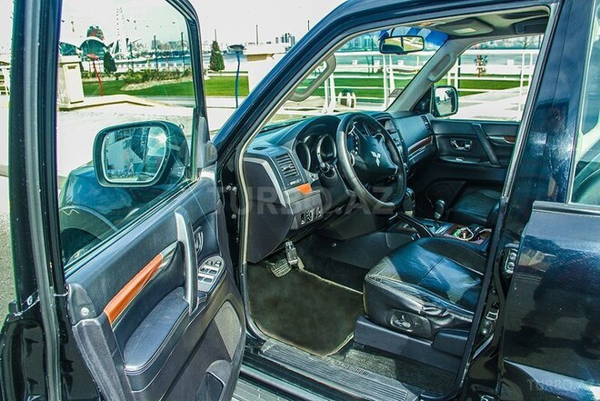 Mitsubishi Pajero 2008, 142,000 km - 3.0 l - Bakı