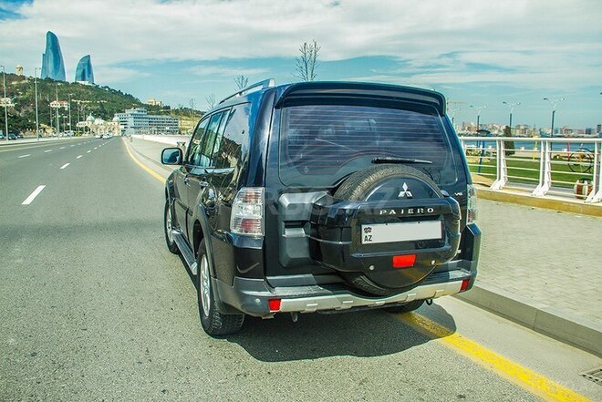 Mitsubishi Pajero 2008, 142,000 km - 3.0 l - Bakı
