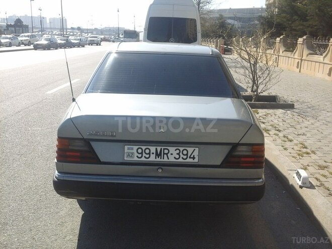 Mercedes E 250 1992, 500,886 km - 2.5 l - Bakı