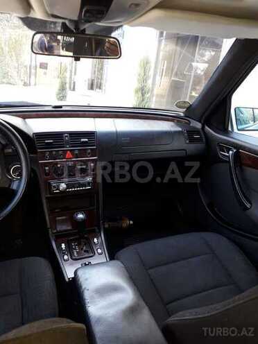Mercedes C 200 2000, 275,000 km - 2.0 l - Bakı