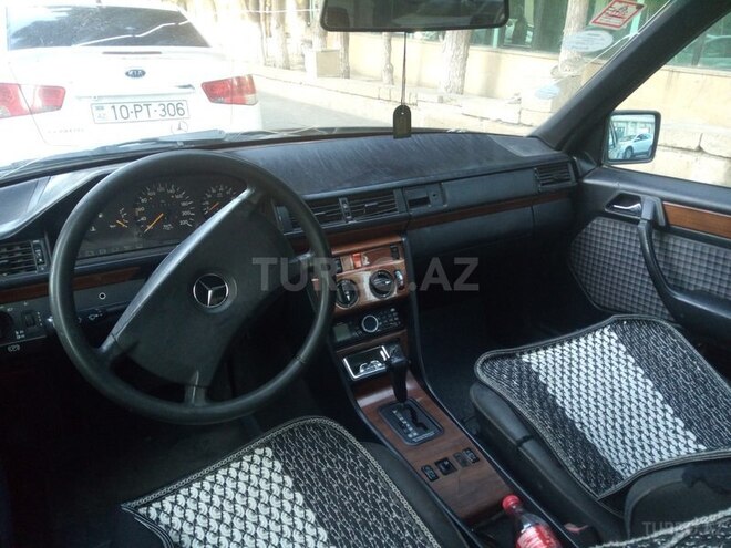 Mercedes E 230 1990, 1,111,111 km - 0.3 l - Bakı