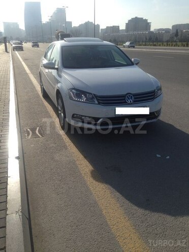 Volkswagen Passat 2011, 108,200 km - 1.8 l - Bakı