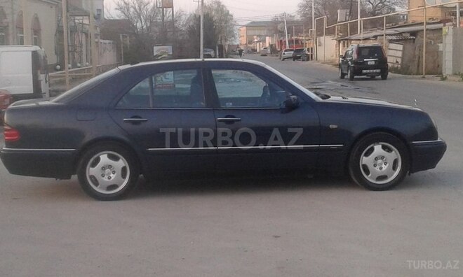 Mercedes E 280 1998, 199,000 km - 2.8 l - Bakı