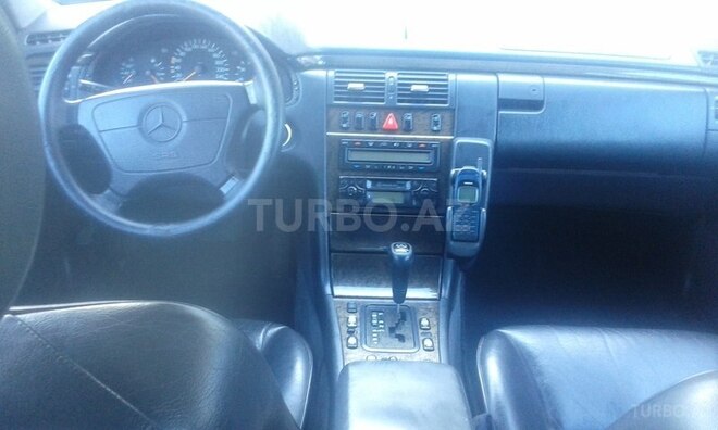Mercedes E 280 1998, 199,000 km - 2.8 l - Bakı