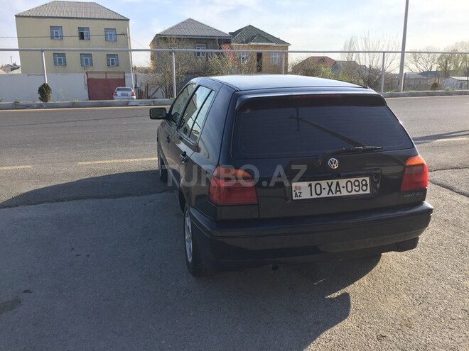 Volkswagen Golf 1995, 280,000 km - 2.0 l - Sumqayıt