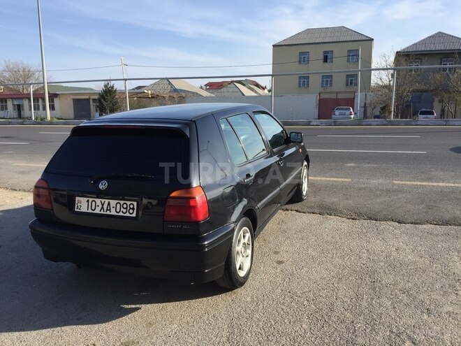 Volkswagen Golf 1995, 280,000 km - 2.0 l - Sumqayıt