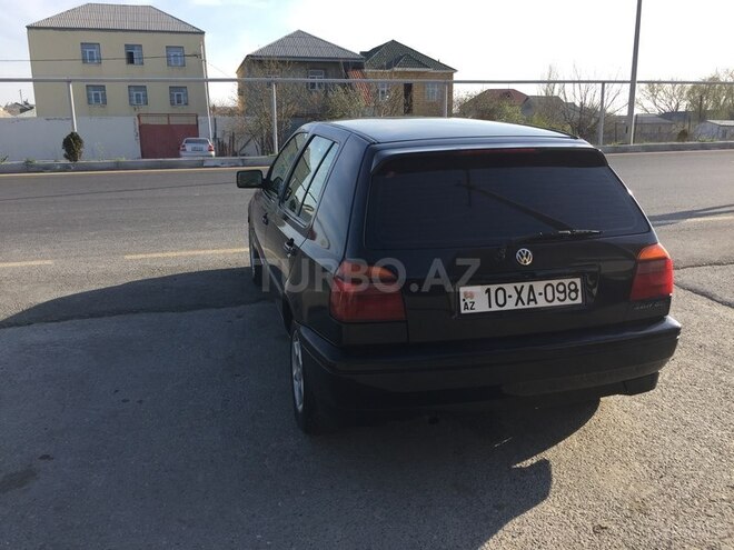 Volkswagen Golf 1995, 280,000 km - 2.0 l - Sumqayıt