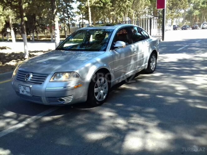 Volkswagen Passat 2004, 220,000 km - 1.8 l - Sumqayıt