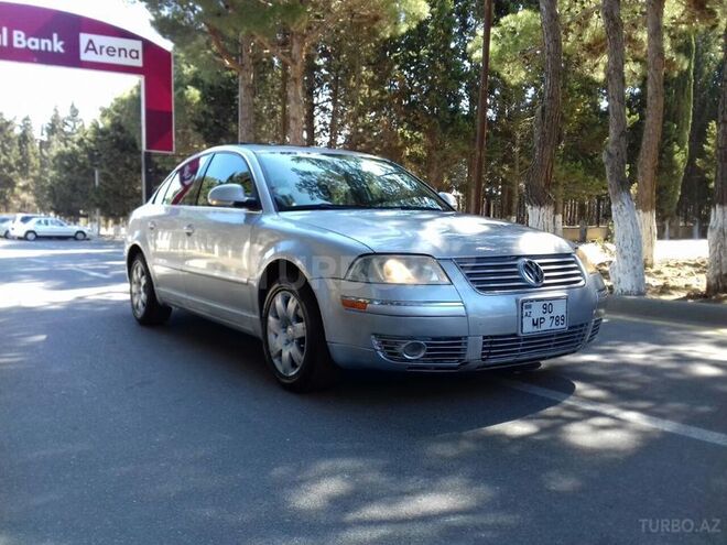 Volkswagen Passat 2004, 220,000 km - 1.8 l - Sumqayıt