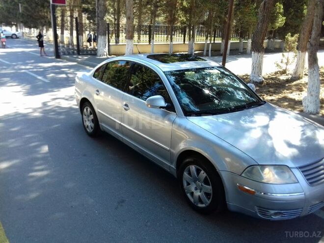 Volkswagen Passat 2004, 220,000 km - 1.8 l - Sumqayıt