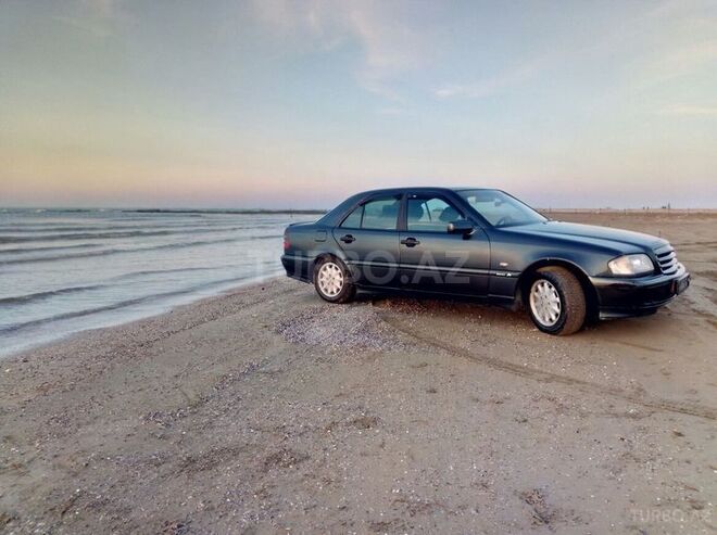 Mercedes C 220 1998, 269,500 km - 2.2 л - Bakı