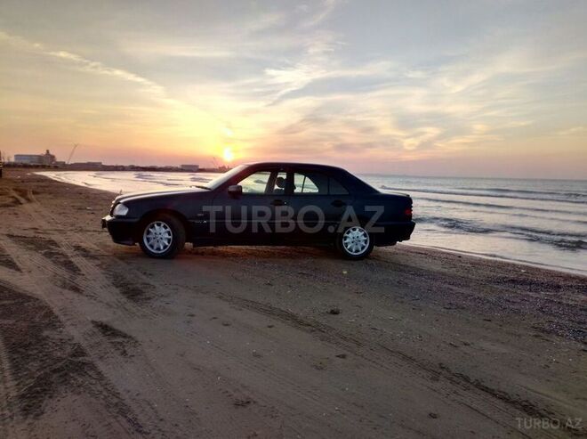 Mercedes C 220 1998, 269,500 km - 2.2 л - Bakı