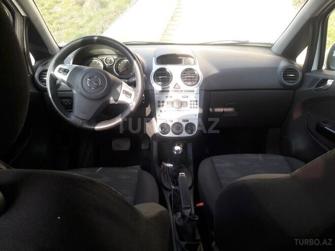 Opel Corsa 2011, 75,000 km - 1.4 l - Bakı