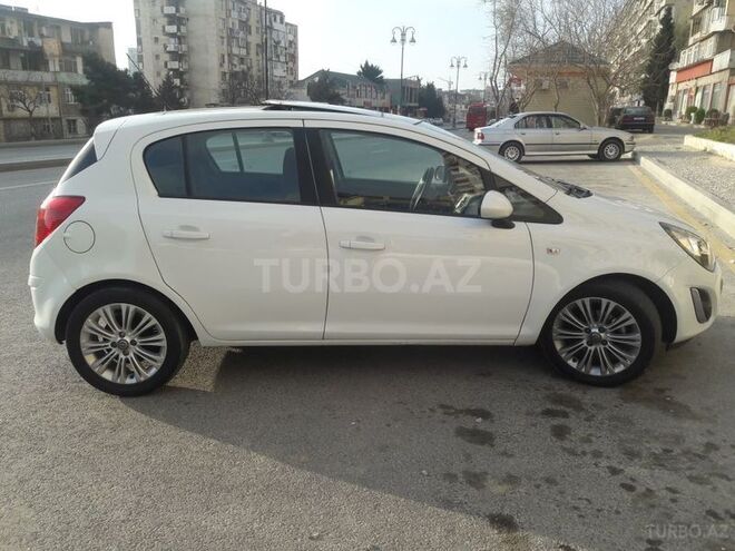 Opel Corsa 2011, 75,000 km - 1.4 l - Bakı