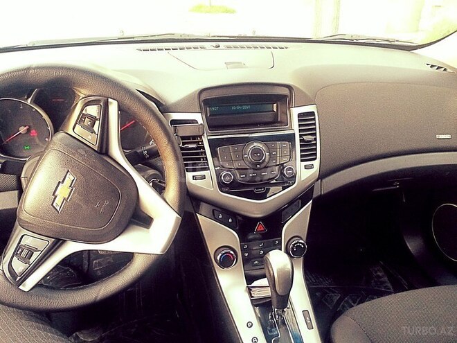 Chevrolet Cruze 2011, 130,000 km - 1.8 l - Zaqatala