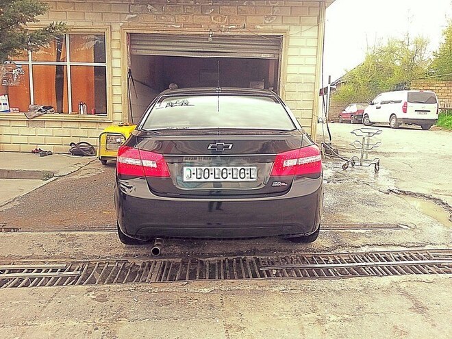 Chevrolet Cruze 2011, 130,000 km - 1.8 l - Zaqatala