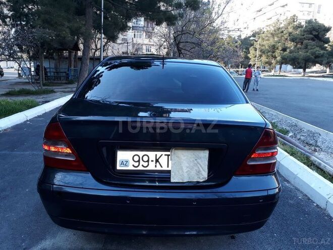 Mercedes C 220 2000, 298,600 km - 2.2 л - Bakı