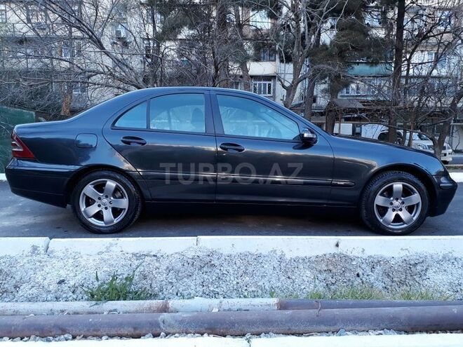 Mercedes C 220 2000, 298,600 km - 2.2 л - Bakı