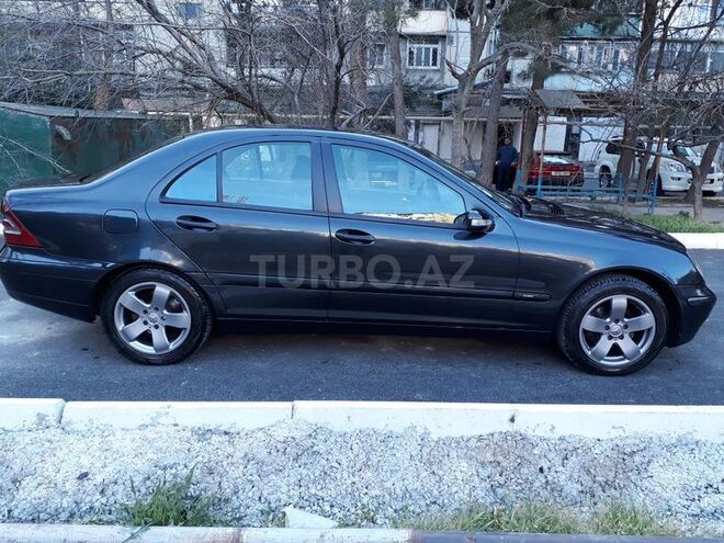 Mercedes C 220 2000, 298,600 km - 2.2 л - Bakı