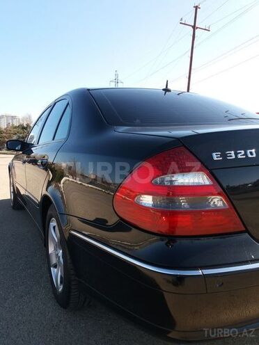 Mercedes E 320 2002, 228,000 km - 3.2 l - Sumqayıt