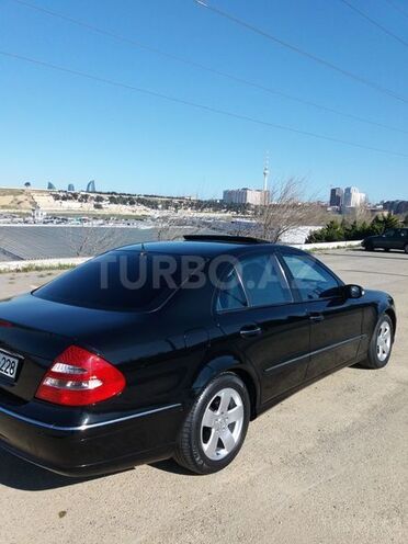 Mercedes E 320 2002, 228,000 km - 3.2 l - Sumqayıt
