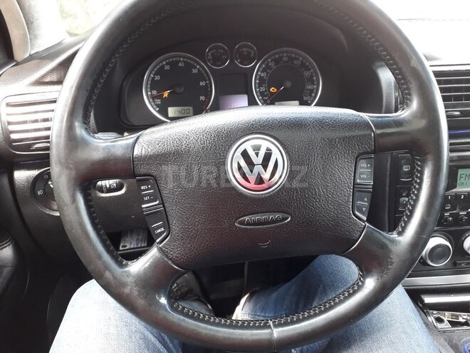 Volkswagen Passat 2002, 240,000 km - 1.8 л - Bakı
