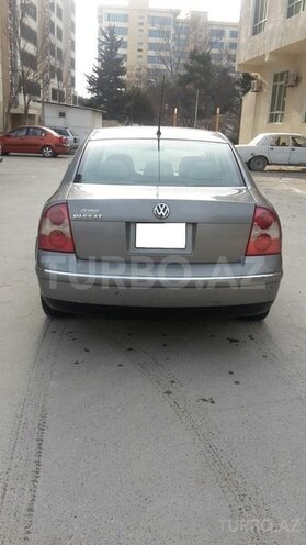 Volkswagen Passat 2002, 3,245,676 km - 1.8 l - Bakı