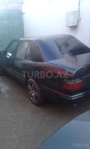 Mercedes E 230 1988, 3,737,098 km - 2.3 л - Bakı