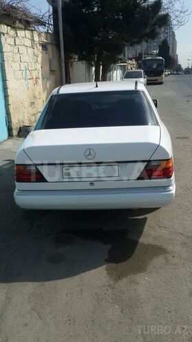 Mercedes E 230 1992, 44,444 km - 2.3 l - Bakı