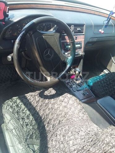 Mercedes C 230 1997, 200,000 km - 3.2 l - Sumqayıt