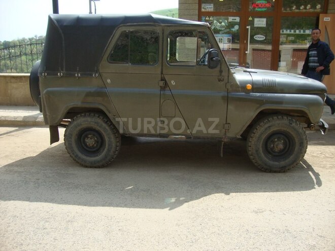 UAZ 469 1990, 845,130 km - 2.4 l - Yardımlı