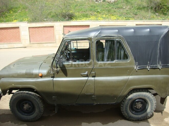 UAZ 469 1990, 845,130 km - 2.4 l - Yardımlı