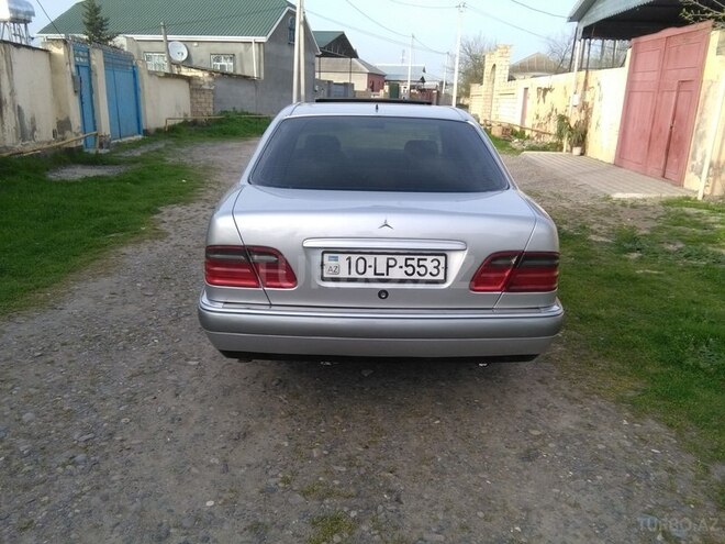 Mercedes E 230 1997, 210,000 km - 2.3 l - İmişli