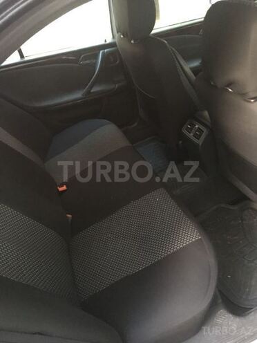 Mercedes E 220 2000, 360,000 km - 2.2 л - Bakı