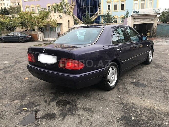 Mercedes E 220 1997, 319,000 km - 2.2 л - Bakı