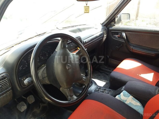 GAZ 3110 2002, 274,000 km - 2.4 л - Beyləqan