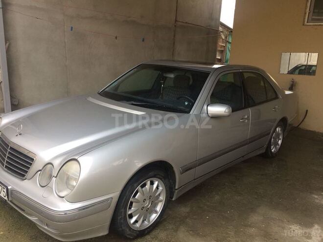 Mercedes E 240 1999, 145,000 km - 0.1 l - Bakı