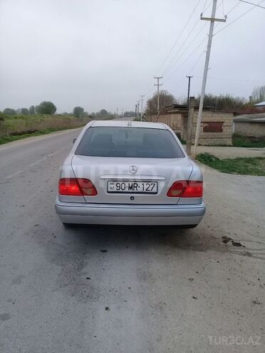 Mercedes E 200 1998, 350,000 km - 2.0 l - Şirvan