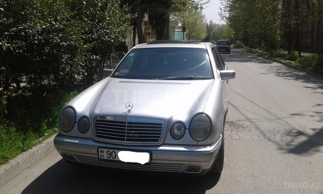 Mercedes E 200 1998, 290,000 km - 2.0 л - Mingəçevir