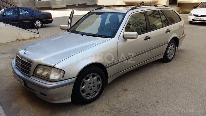 Mercedes C 220 2000, 278,000 km - 2.2 l - Bakı