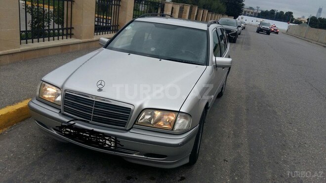Mercedes C 220 2000, 278,000 km - 2.2 l - Bakı