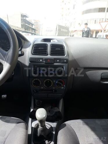 Hyundai Accent 2005, 224,000 km - 0.2 l - Bakı