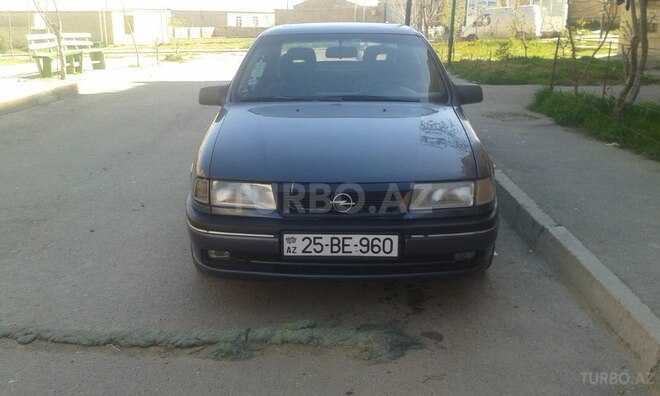 Opel Vectra 1994, 240,000 km - 2.0 l - Bakı