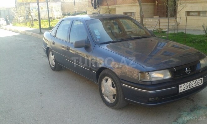 Opel Vectra 1994, 240,000 km - 2.0 l - Bakı