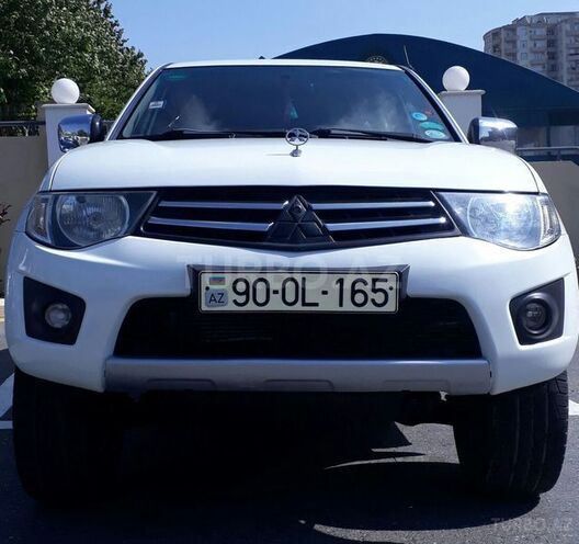 Mitsubishi L200 2010, 156,150 km - 2.5 л - Bakı