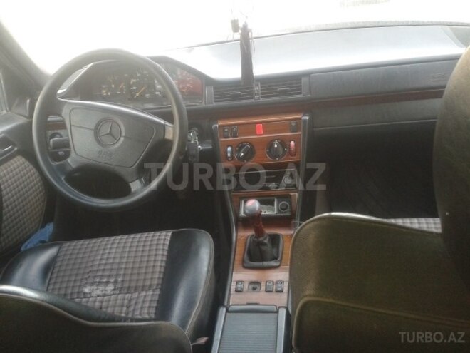 Mercedes E 200 1994, 396,502 km - 2.0 l - Bakı