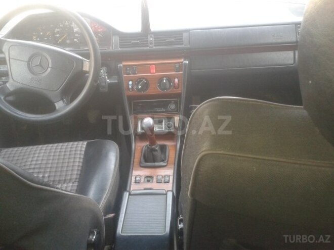 Mercedes E 200 1994, 396,502 km - 2.0 l - Bakı